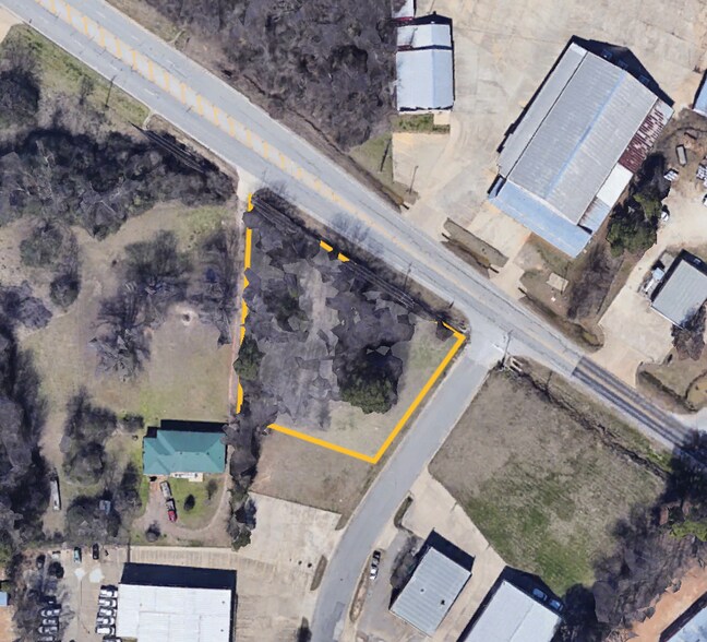 2936 Teague, Tyler, TX à vendre - Photo du bâtiment - Image 2 de 12