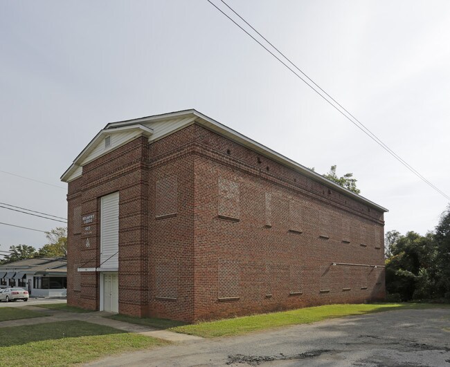 More details for 201 S Main St, Belmont, NC - Specialty for Sale