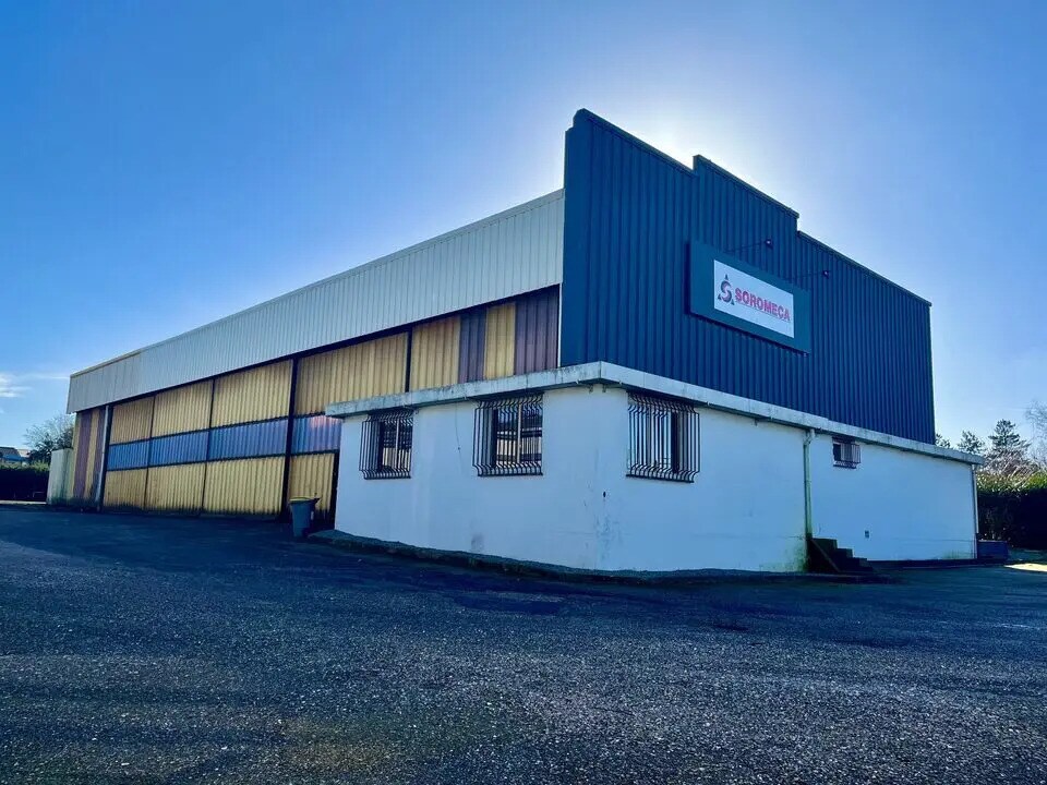 Flex in Saint-Romain-de-Colbosc for lease Building Photo- Image 1 of 4