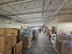 18 Terry Ave, Burlington, MA à vendre Photo intérieure- Image 1 de 2