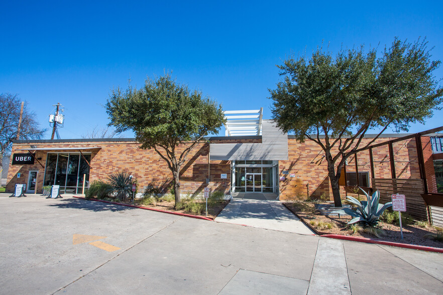 507 E Calles St, Austin, TX for lease - Building Photo - Image 2 of 4