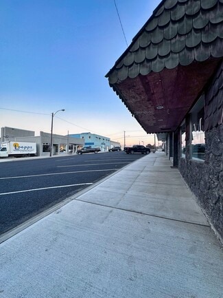 Plus de détails pour 217 Main St, Grand Coulee, WA - Flex à vendre