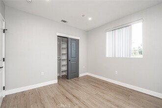 433 W Gage Ave, Los Angeles, CA for lease Building Photo- Image 2 of 28