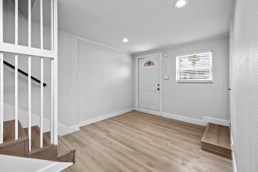 1010 27th st, Galveston, TX à vendre - Photo du bâtiment - Image 3 de 16