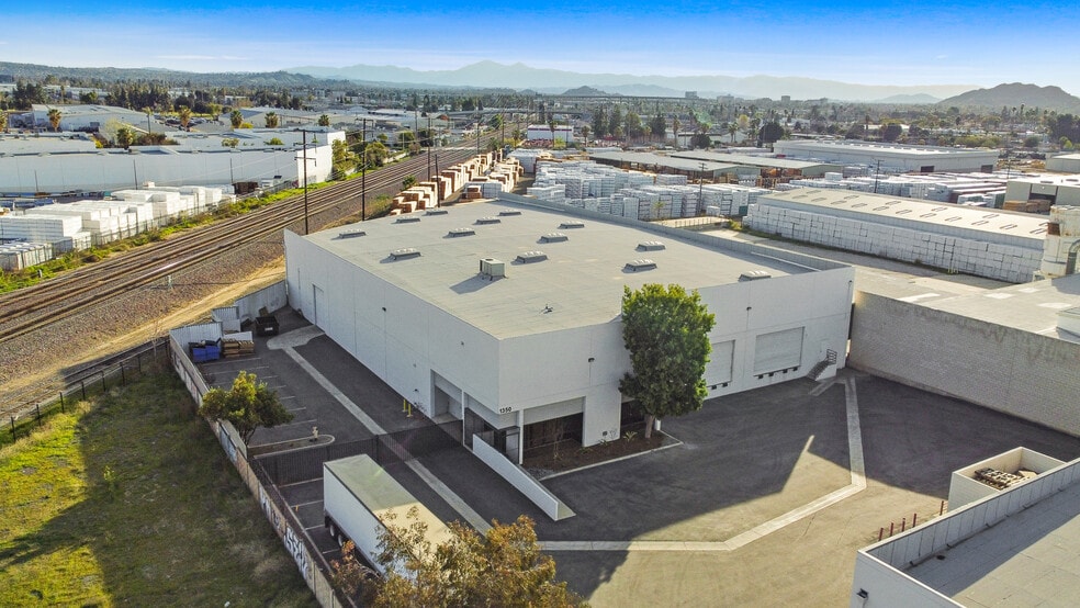1350 Citrus St, Riverside, CA for lease - Building Photo - Image 2 of 17