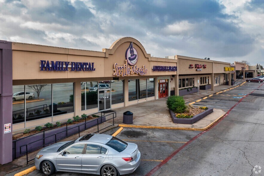 1400-1564 W Buckingham Rd, Garland, TX à louer - Photo du bâtiment - Image 1 de 8