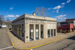 150 W Main St, Newcomerstown OH - Drive Through Restaurant