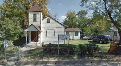 3024 Conklin St, Dallas, TX for lease Building Photo- Image 2 of 2