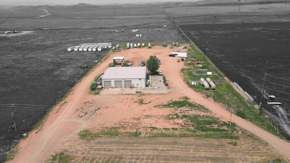 10509 Highway 200, Killdeer, ND à vendre - Photo du bâtiment - Image 2 de 30
