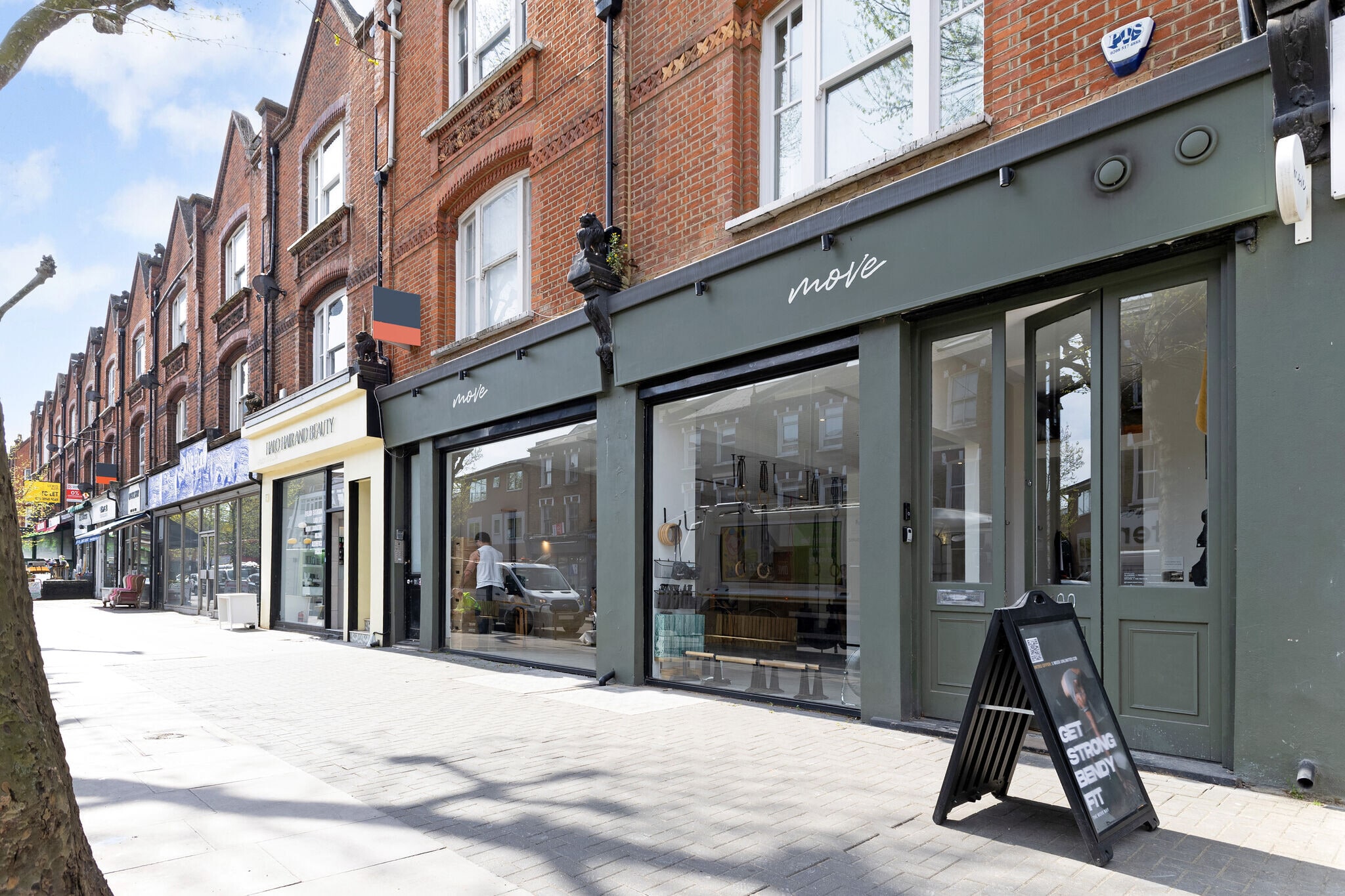 96-102 Wandsworth Bridge Rd, London for lease Primary Photo- Image 1 of 16