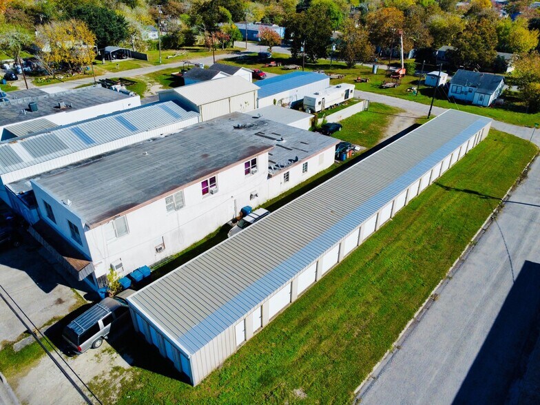 832 W Main St, Port Lavaca, TX à vendre - Photo du bâtiment - Image 3 de 8