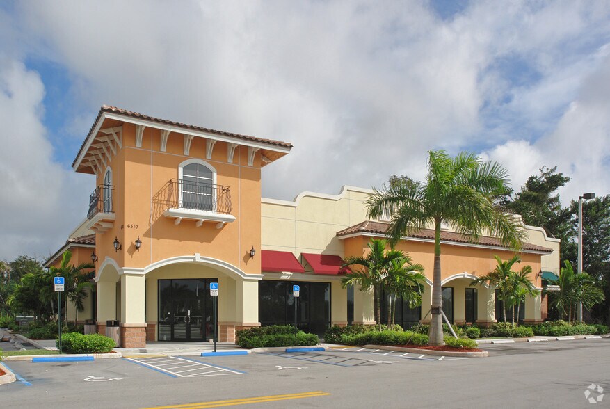 6370 N State Road 7, Coconut Creek, FL à louer - Photo du bâtiment - Image 3 de 4