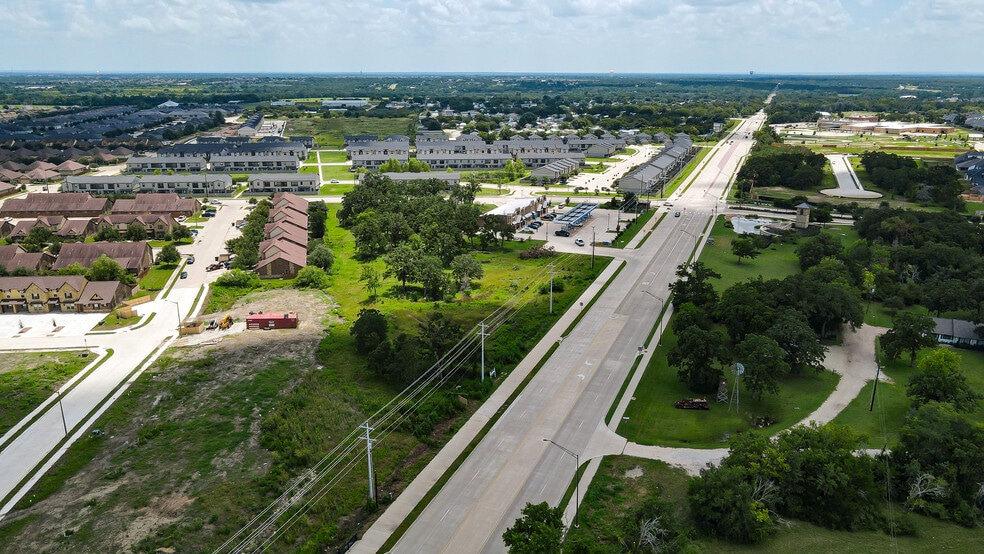 750 Deacon Dr W, College Station, TX for sale - Building Photo - Image 3 of 13