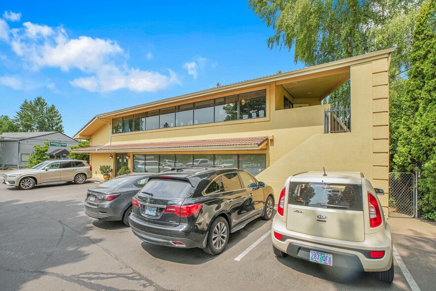 11030 SW Capitol Hwy, Portland, OR for sale - Building Photo - Image 2 of 13