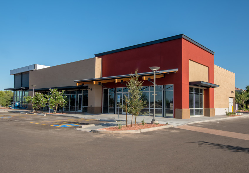 W McDowell Rd, Avondale, AZ for lease - Building Photo - Image 1 of 2