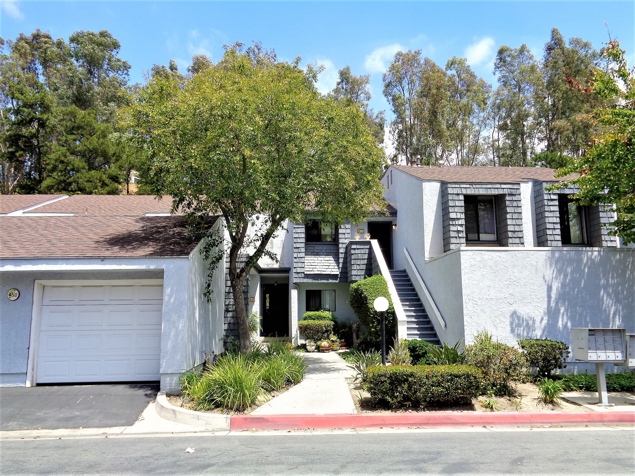 450 S Ranch View Cir, Anaheim, CA for sale Primary Photo- Image 1 of 5