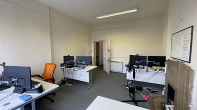 30-32 Teville Rd, Worthing for lease Interior Photo- Image 2 of 8