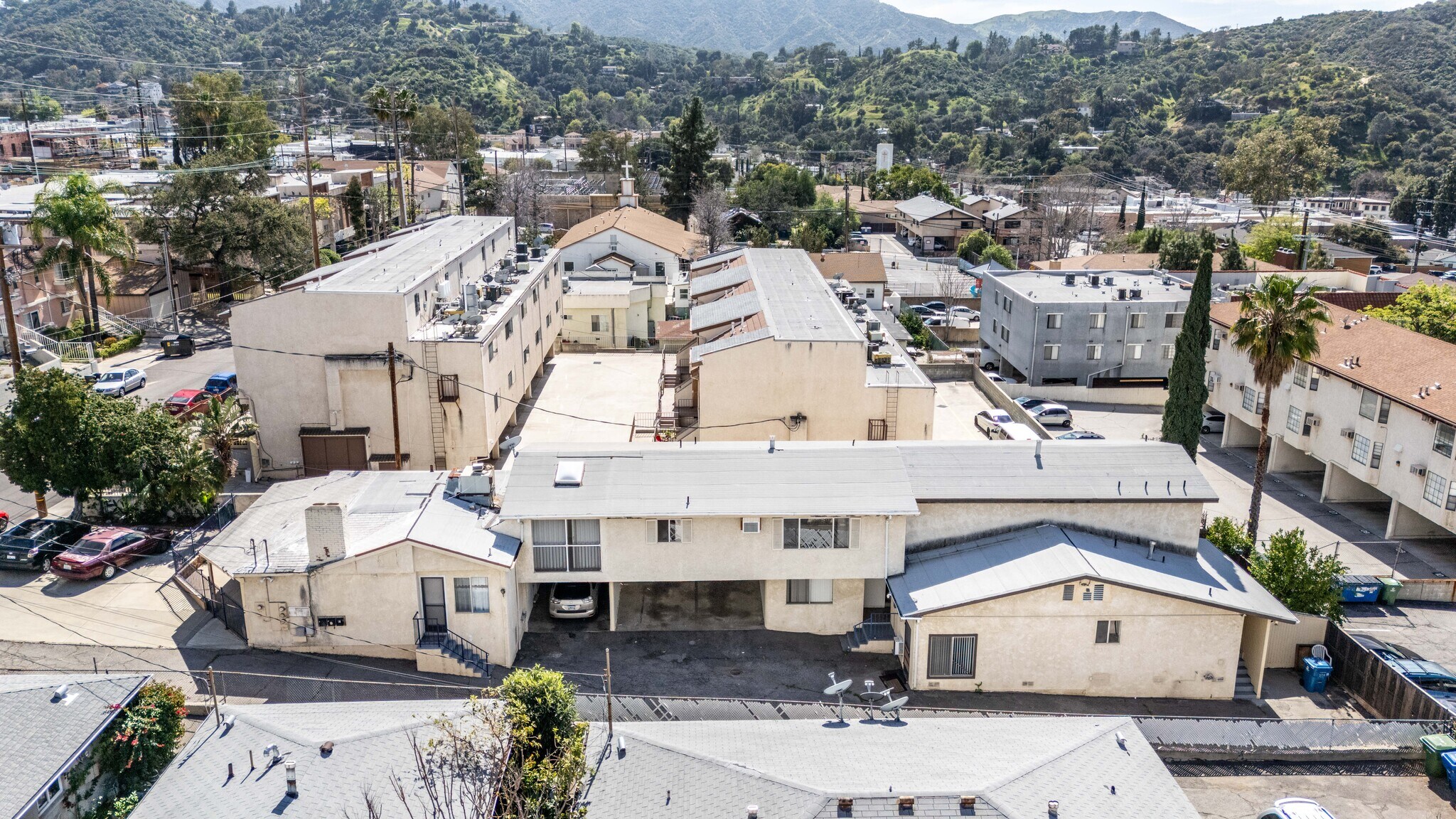 10139 Hillhaven Ave, Tujunga, CA for sale Primary Photo- Image 1 of 22