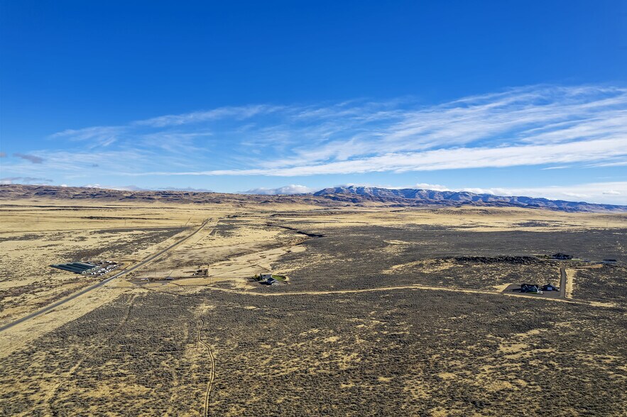 3000 NE Scenic Valley Ln, Mountain Home, ID à vendre - Aérien - Image 2 de 5