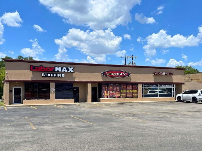 1321-1325 NE Loop 410, San Antonio, TX for sale - Building Photo - Image 1 of 3