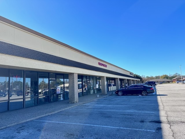 3955-3965 Phelan Blvd, Beaumont, TX for lease - Building Photo - Image 2 of 4