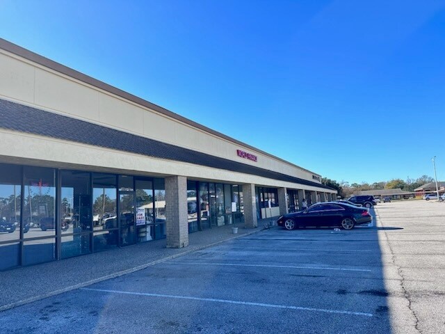 3955-3965 Phelan Blvd, Beaumont, TX à louer - Photo du bâtiment - Image 2 de 4