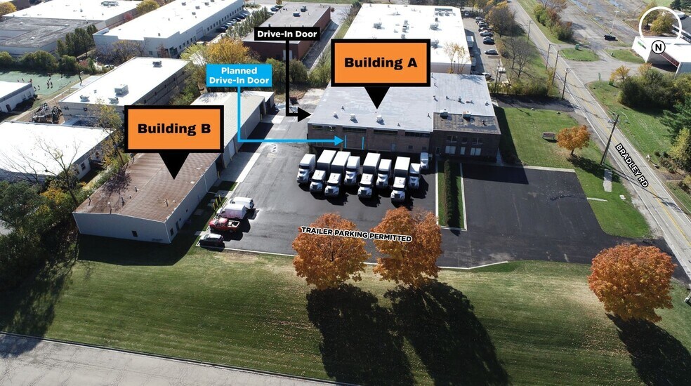 28041 N Bradley Rd, Lake Forest, IL à vendre - Photo du bâtiment - Image 2 de 19