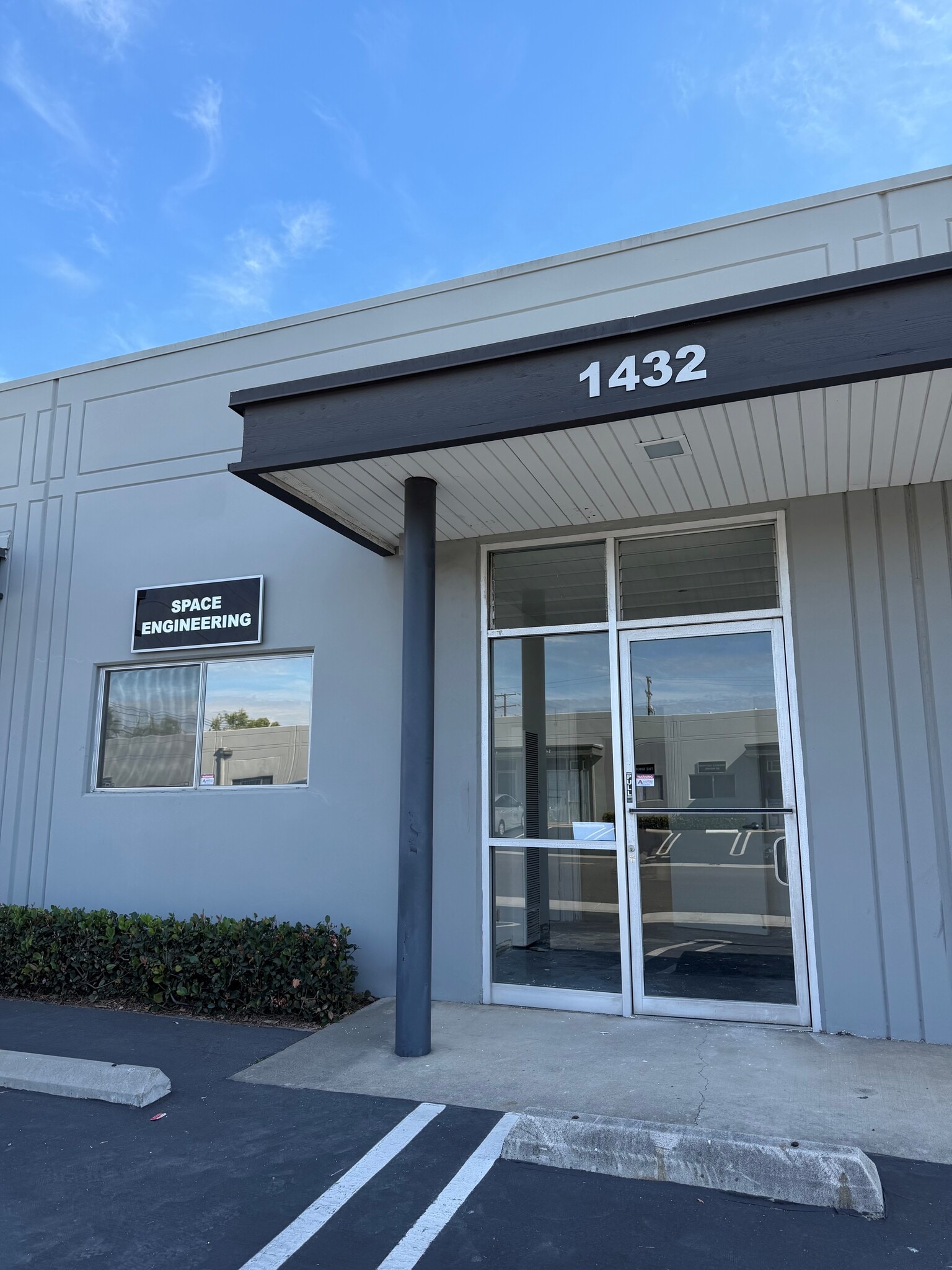 1422-1436 E Borchard Ave, Santa Ana, CA for lease Interior Photo- Image 1 of 2