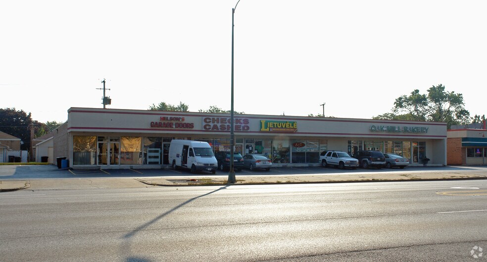 5733-5747 S Harlem Ave, Chicago, IL for lease - Building Photo - Image 2 of 5