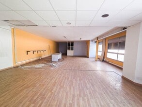 Bureau dans Barberà del Vallès, Barcelona à louer Photo intérieure- Image 2 de 4