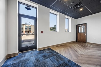 5601 33rd Ave S, Fargo, ND à louer Photo intérieure- Image 1 de 13