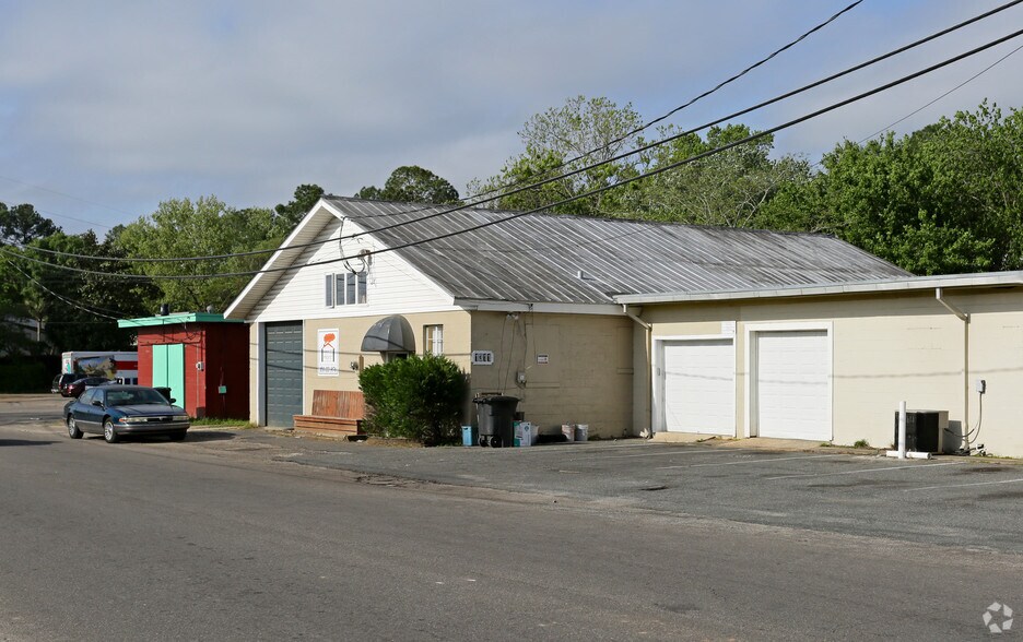 1311 Jackson Bluff Rd, Tallahassee, FL à vendre - Photo principale - Image 1 de 4