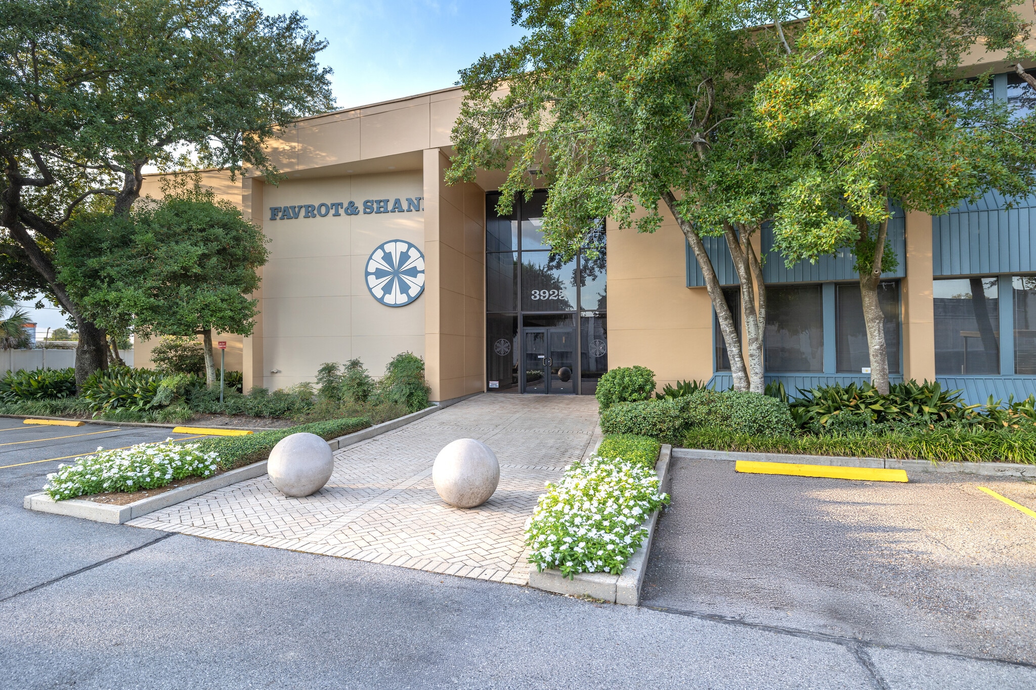 3925 N I-10 Service Rd, Metairie, LA for lease Primary Photo- Image 1 of 26
