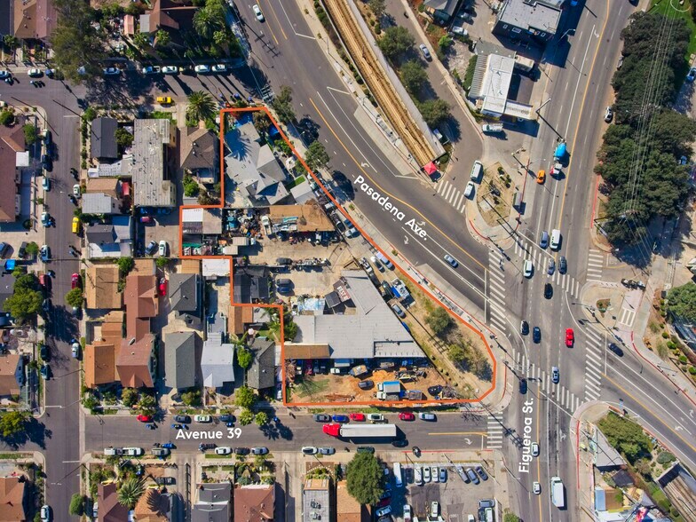 3832 Figueroa, Los Angeles, CA à vendre - Photo du bâtiment - Image 2 de 7