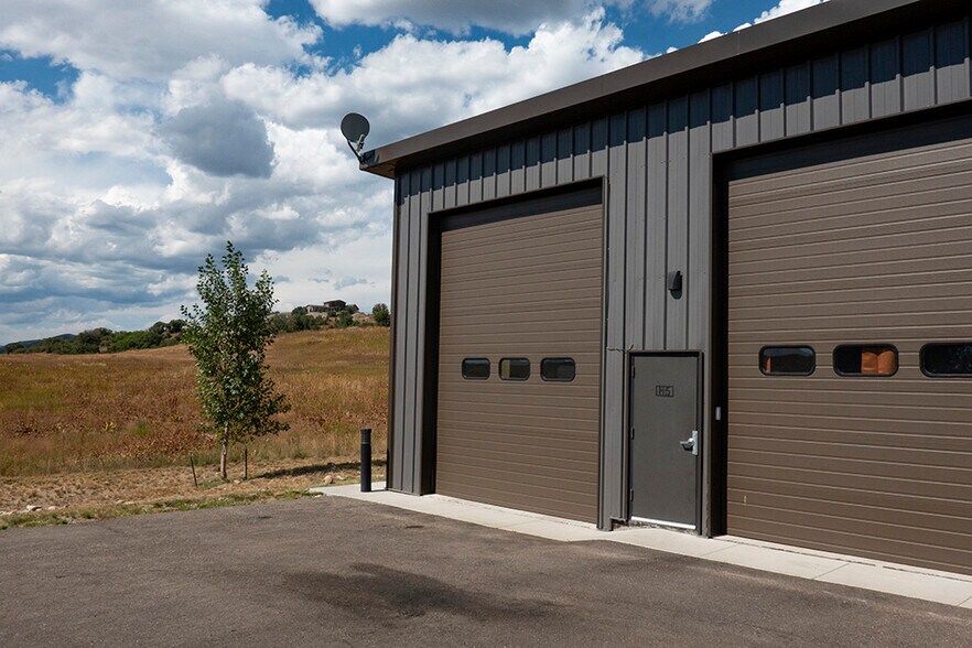 2535 Aviator Court Unit #H6, Steamboat Springs, CO à vendre - Photo du bâtiment - Image 2 de 11