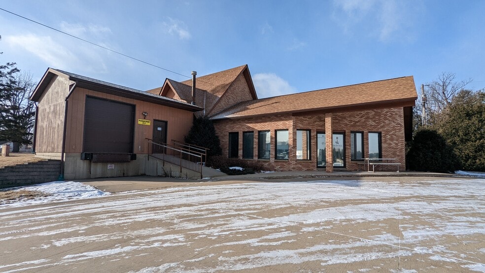 16 W Highway St, Dodge Center, MN for sale - Building Photo - Image 1 of 16