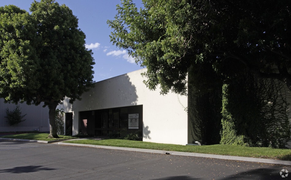 3350 Scott Blvd, Santa Clara, CA for lease - Primary Photo - Image 1 of 13