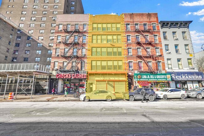 Plus de détails pour 2035 Second Ave, New York, NY - Bureau à vendre
