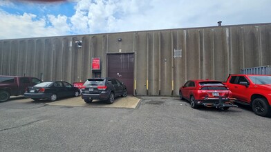 2425 Av Watt, Québec, QC for lease Building Photo- Image 2 of 3