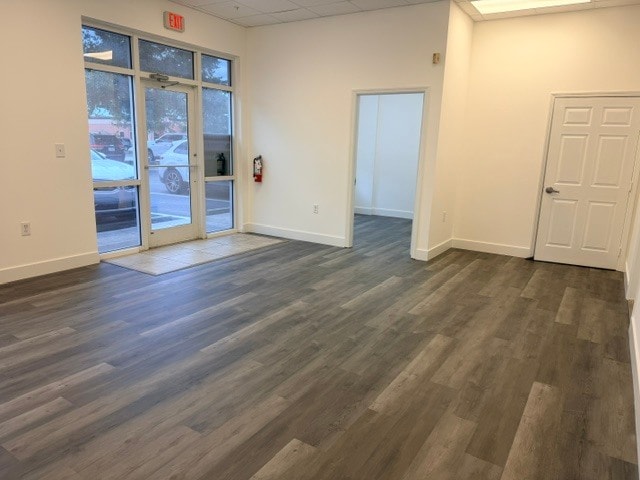 6360 Corporate Park Cir, Fort Myers, FL for lease - Lobby - Image 3 of 6