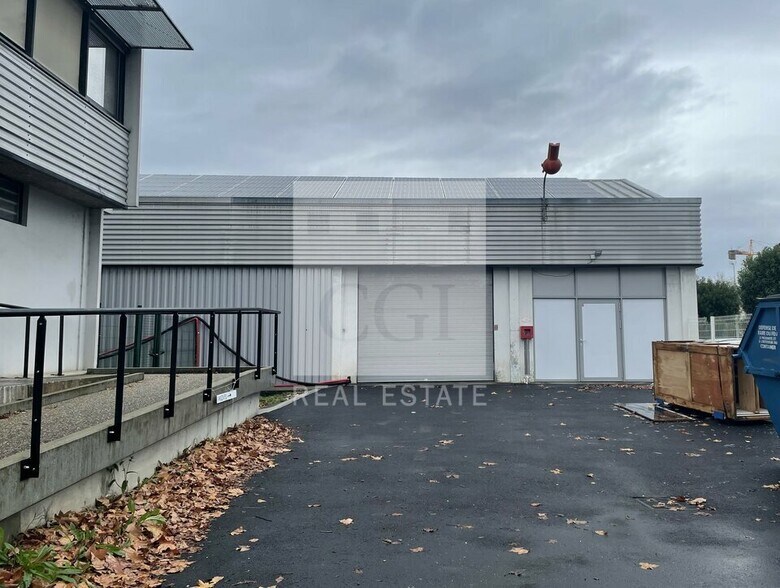 Flex in SAINT-MARTIN-D'HERES for lease - Building Photo - Image 1 of 4