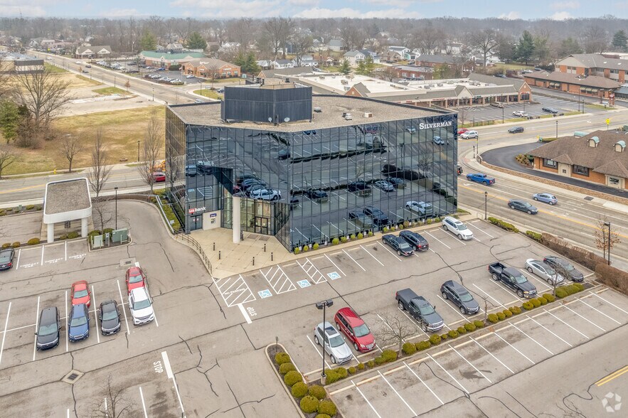 9545 Kenwood Rd, Blue Ash, OH à louer - Aérien - Image 2 de 4