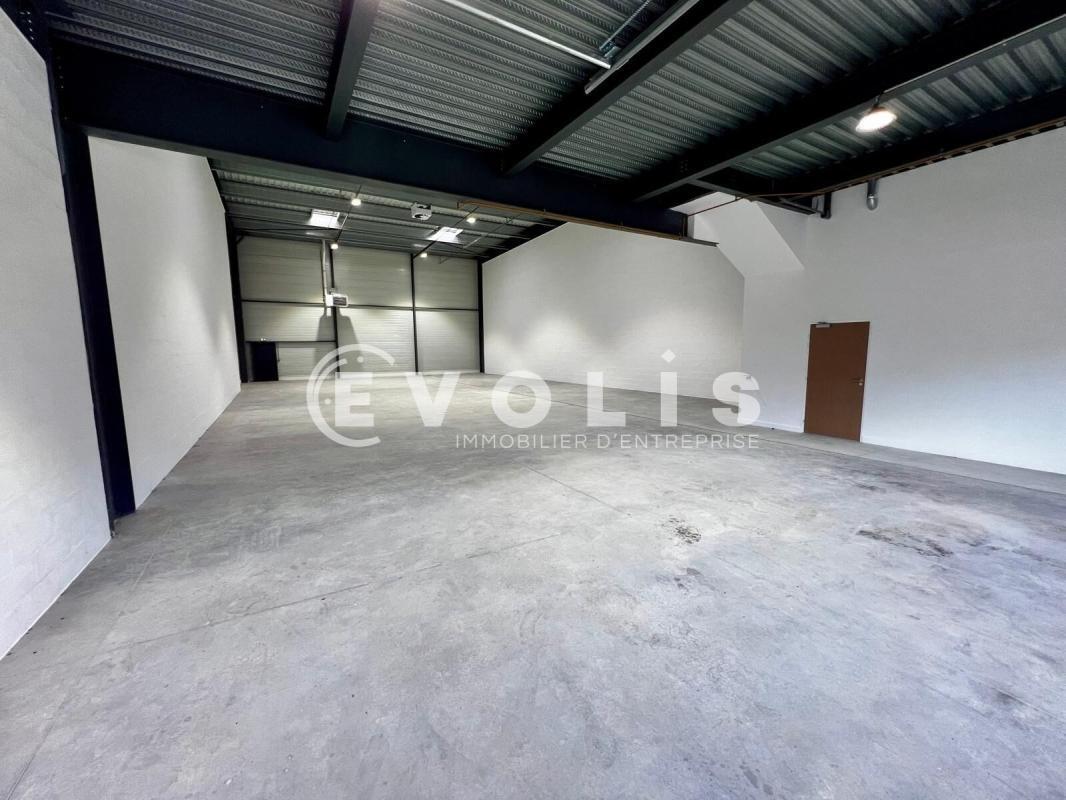 Flex in Corbeil Essonnes for lease Interior Photo- Image 1 of 8