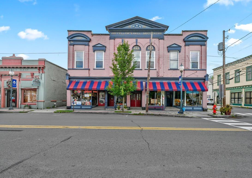 208 Main Ave, Hawley, PA à vendre Photo principale- Image 1 de 1