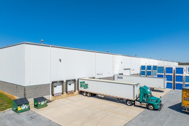 Plus de détails pour 1011 Aip Dr, Middletown, PA - Industriel à louer