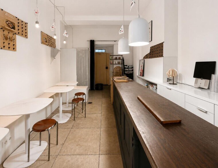 Rue Saint-Maur, Paris for sale - Interior Photo - Image 2 of 4