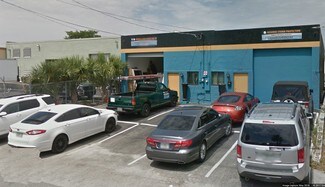 Plus de détails pour 319 SW 13th Ave, Pompano Beach, FL - Local d'activités à louer