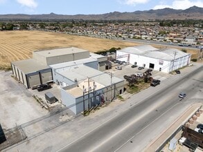 320 Hillcrest Rd, Hollister, CA for lease Interior Photo- Image 1 of 46