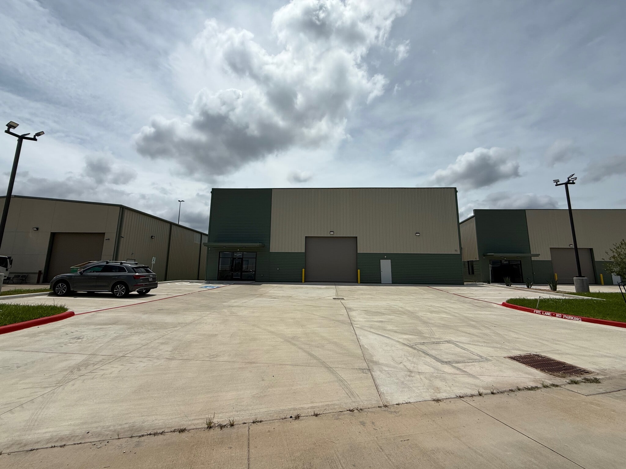 16217 North Fwy, Houston, TX à louer Photo du bâtiment- Image 1 de 13