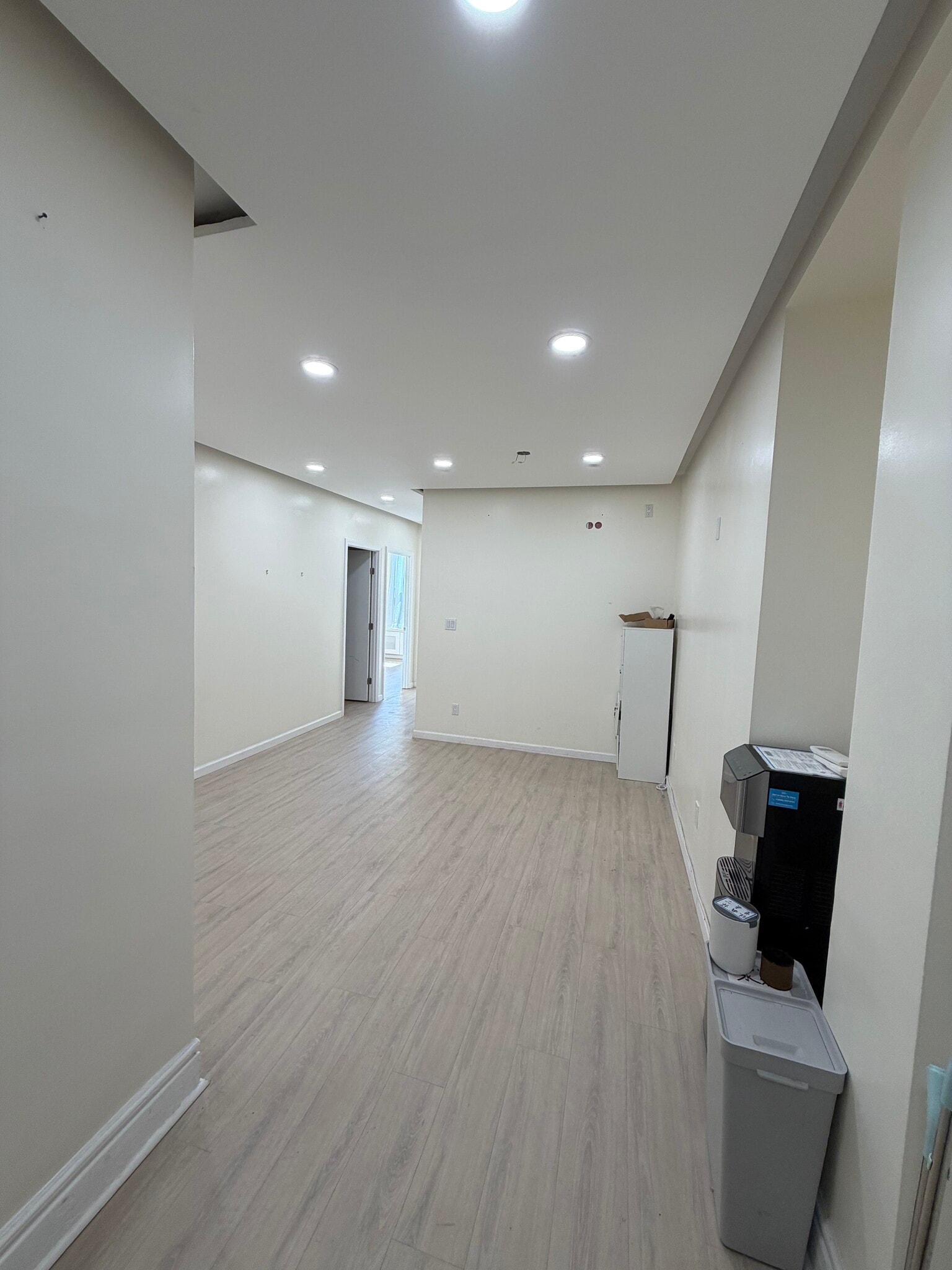 3901 Main St, Flushing, NY for lease Interior Photo- Image 1 of 5